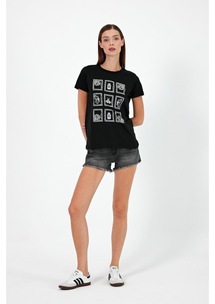 Kadın Butterfly Siyah Baskılı Bisiklet Yaka Regular Fit T-Shirt fiyatları
