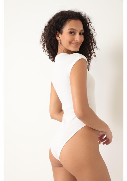 Beyaz Fitilli Görünümlü Bisiklet Yaka Kısa Kollu Çıtçıtlı Bodysuit- 2409 indirimleri
