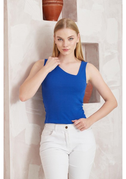 Saks Kesik Yaka Kalın Askılı Bluz -2410