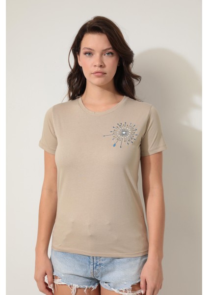 Bej Omzu Nakışlı Bisiklet Yaka Kısa Kollu Kadın T-Shirt- 2419