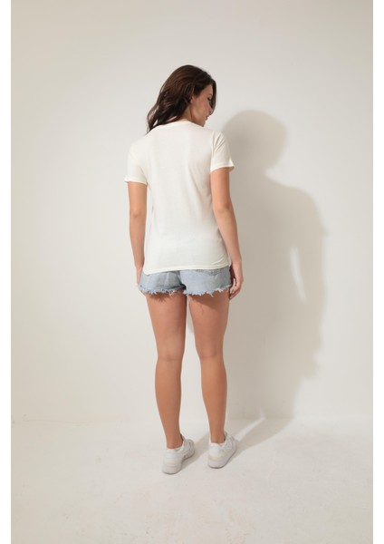 Ekru Omzu Nakışlı Bisiklet Yaka Kısa Kollu Kadın T-Shirt- 2419 fiyatları