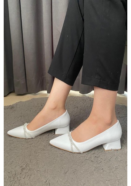 Kadın Valeri Beyaz Çapraz Taşlı Stiletto Alcak Ökçe Abiye Ayakkabı fırsatları