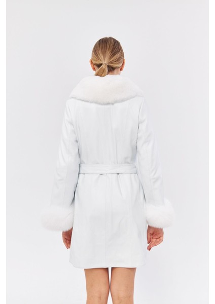 DKA1551 Kadın Beyaz Kaban fırsatları