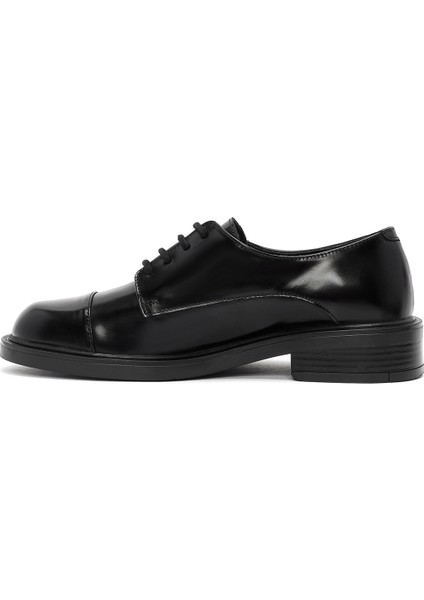 Kadın Siyah Bağcıklı Maskülen Loafer 24WFD141222