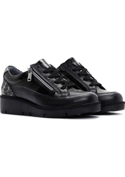Kadın Siyah Bağcıklı Fermuar Detaylı Sneaker 24WFD370714 modelleri