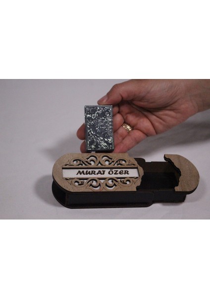 Çakmak Kişiye Özel Isim Yazılı ve Mdf Tasarım Kutulu NO:118 fırsatları