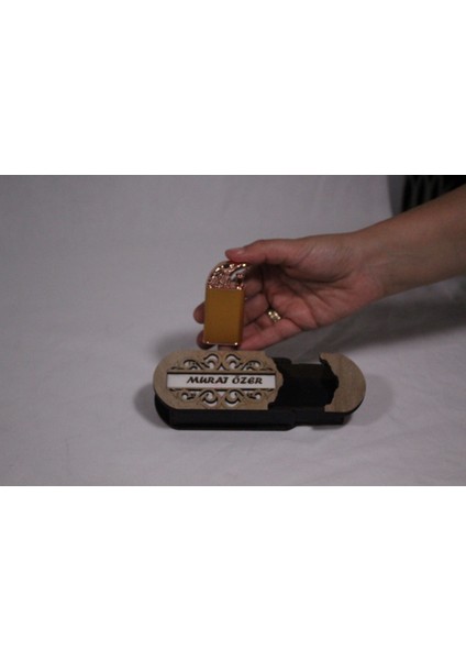 Çakmak Kişiye Özel Isim Yazılı ve Mdf Tasarım Kutulu NO:115