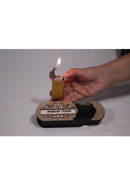 Çakmak Kişiye Özel Isim Yazılı ve Mdf Tasarım Kutulu NO:115 fırsatları