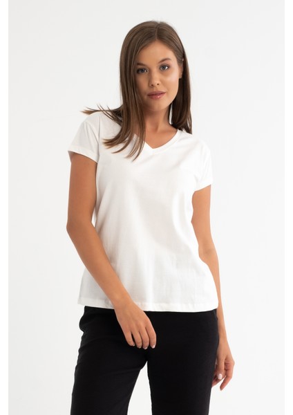 Kadın Pamuklu Yumuşak Dokulu Likralı Esnek Kumaş Basic V Yaka T-Shirt modelleri