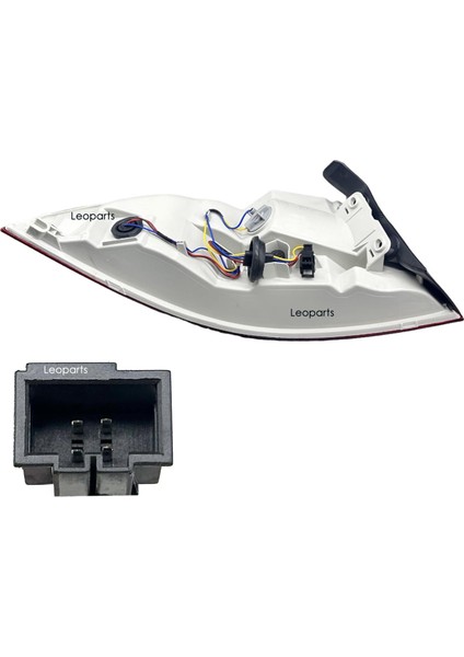 Skoda Super B Stop Lambası Dış Sağ (Ledli) 2007-2012 3TD945096 fiyatları