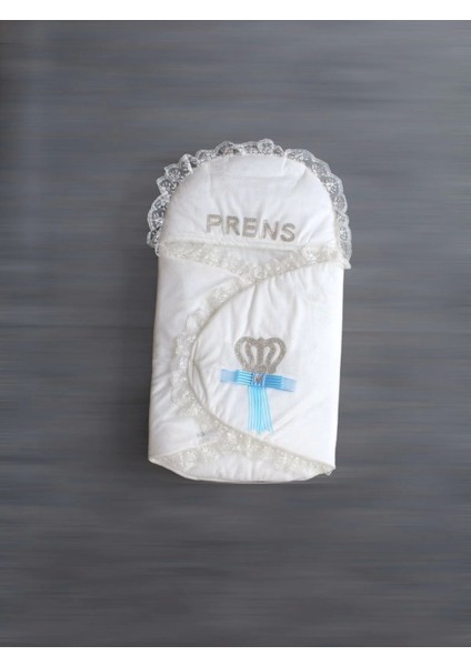 Yenidoğan Kral Taç Nakışlı Kundak Erkek Bebek Battaniyesi