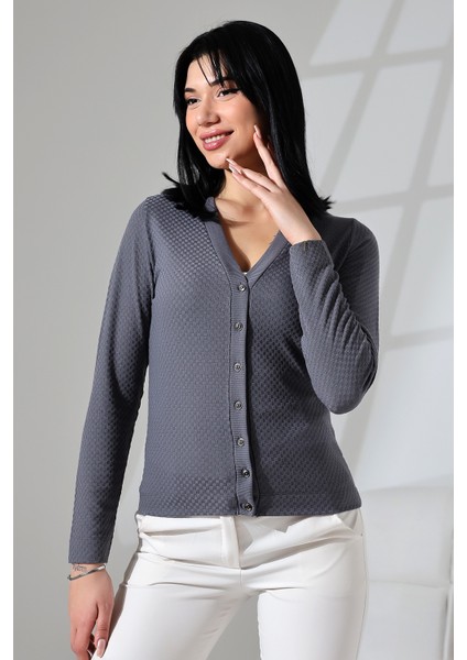 Korent Kadın Soft Touch Penye Düğmeli Kare Jakarlı Uzun Kollu Hırka - Füme modelleri