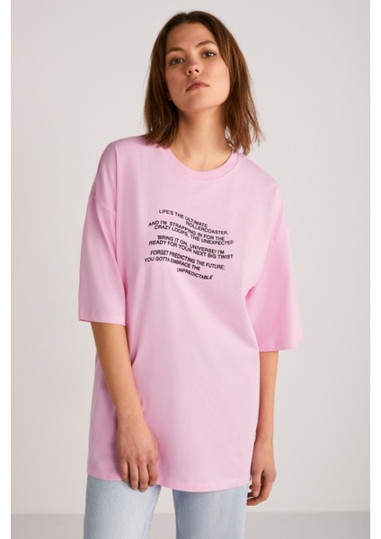 Thessa Kadın Bisiklet Yaka Kısa Kollu Önü Yazı Detaylı Pembe T-Shirt