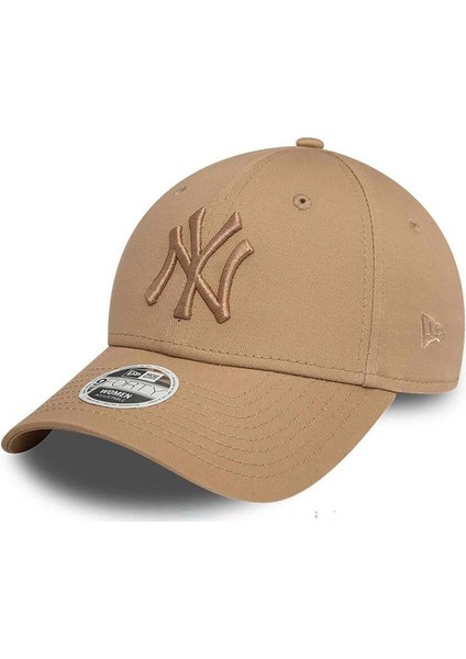 League Essentials 9forty
