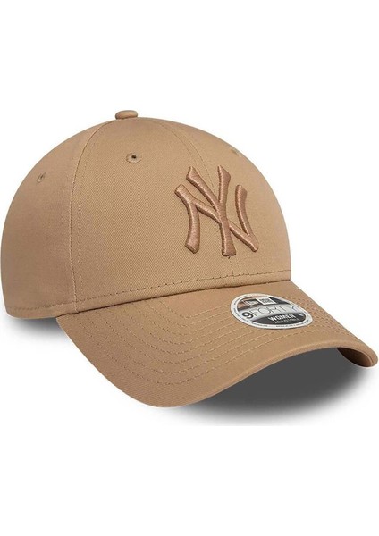 League Essentials 9forty