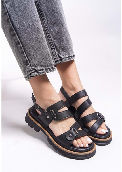 Feles Kalın Taban Zımba Detaylı Kadın Sandalet fiyatları