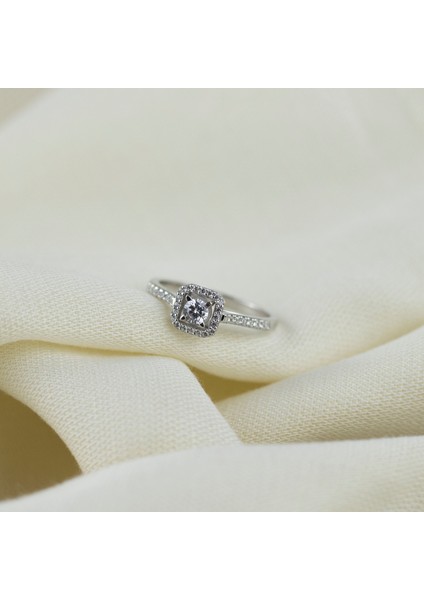 Kare Çerçeve Kolları Taşlı 925 Ayar Minimal Gümüş Yüzük fiyatları