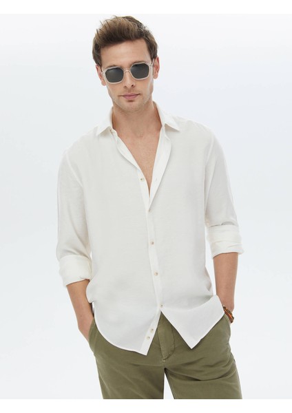 Ekru Düz Regular Fit Dokuma Casual Gömlek fırsatları