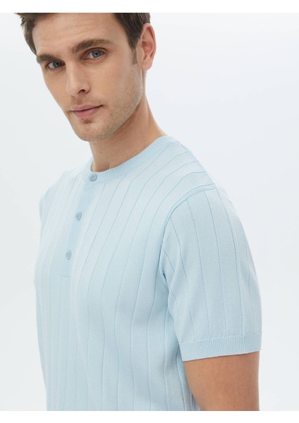 Açık Mavi Hakim Yaka Jakarlı Triko fırsatları