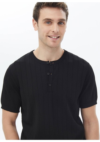 Siyah Hakim Yaka Jakarlı Triko modelleri