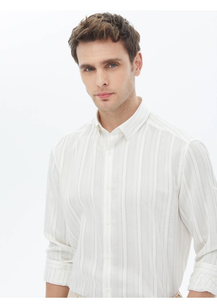 Beyaz Çizgili Regular Fit Dokuma Klasik Keten Karışımlı Gömlek