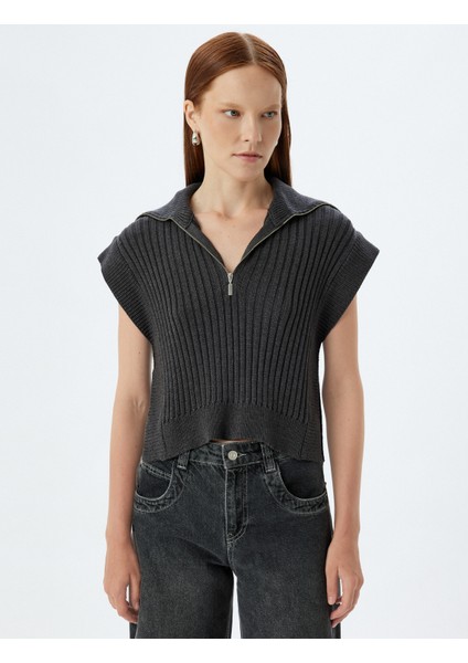 Triko Crop Süveter Yarım Fermuar Detaylı Dik Yaka modelleri