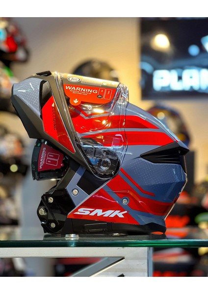 Gullwing Supertour Kırmızı Çeneden Açılır Kask modelleri