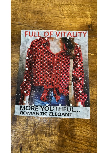 Tüllü Puantiyeli Inci Boncujklu Arma Dikiş Aplike 23X19 cm fiyatları