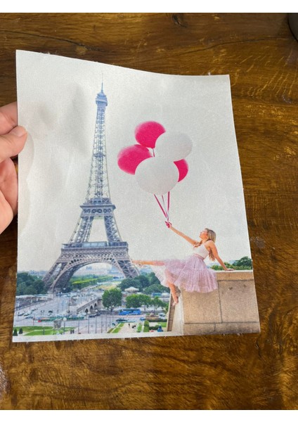 Paris Eyfel Kulesi Uşan Balonlu Kız Arma Dikiş Aplike 23X19 cm
