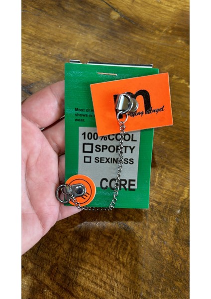 Yeşil Deri Zincirli Arma Dikiş Giyim Aksesuarı 9x6 cm