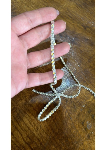 Zirkon Taşlı Şerit Dikiş Giyim Aksesuarı Boy 88 cm fiyatları