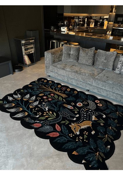 Shape Koleksiyonu Siyah Tema Ağaç Çiçekler Ve Kaplan Desenli Modern Dekoratif Halı 02
