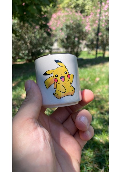 Pikachu Desenli Baskılı Dekoratif Seramik Sandal Ağacı Kokulu Mum