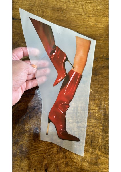 Ütü Ile Yapışan Kırmızı Çizmeli Transfer Baskı Arma Tişört Baskı 24X16 cm