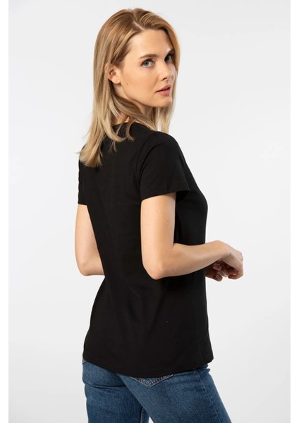 WT-Shirt Venice Kadın Kısa Kollu V Yaka Basic T-Shirt-Siyah fırsatları