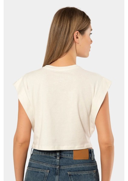 3402 Kadın Vatka Görünümlü Crop T-Shirt-Krem modelleri