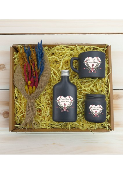 Kişiye Özel Isimli Dtf Anne Temalı Antrasit Kahve Fincanı & Kolonya & Mum & El Yapımı Kuru Çiçek Buketi Hediye Seti-5, Anneye Hediye, Anneler Günü Hediyesi fiyatları