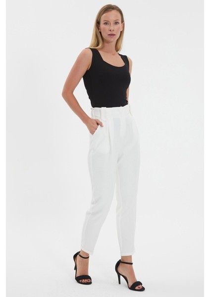 Arkası Lastikli Cepli Duble Paça Pantolon