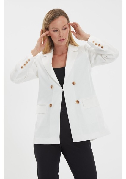 Önü Agraflı Uzun Ceket indirimleri