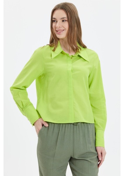 Gizli Pat Kolu Üç Düğmeli Kısa Bluz