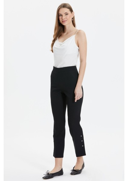 Paçası Çıtçıtlı Pantolon