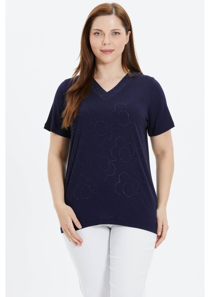 Büyük Beden Önü Çiçek Taşlı V Yaka Penye Bluz indirimleri