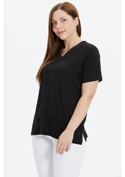 Büyük Beden Önü Çiçek Taşlı V Yaka Penye Bluz modelleri