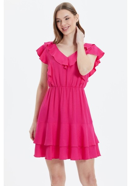 Yakası ve Etek Ucu Volanlı V Yaka Elbise fiyatları