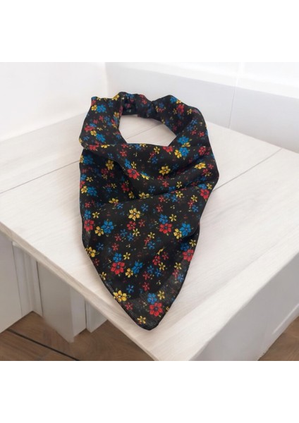 Kadın Siyah, Beyaz ve Mavi Renk Içi Çiçek Desenli %100 Koton 3'lü Bandana, Saç Aksesuarı modelleri