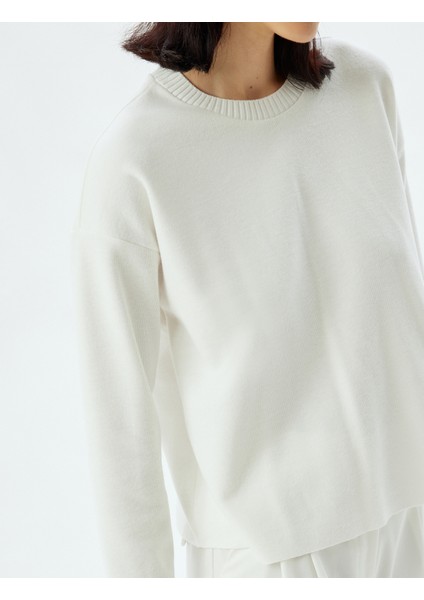 Basic Sweatshirt Bisiklet Yaka Uzun Kollu indirimleri