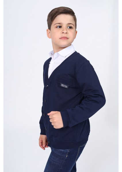 Erkek Çocuk Okul Hırka