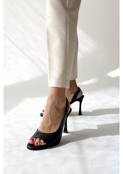 Grass Siyah Hakiki Deri Topuklu Ayakkabı fiyatları