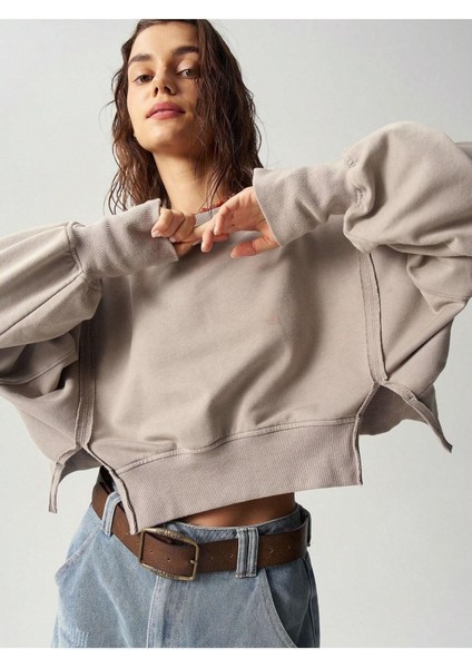 Kadın Boyamalı Gri Yanları Yırtmaç Detay Kısa Sweat modelleri