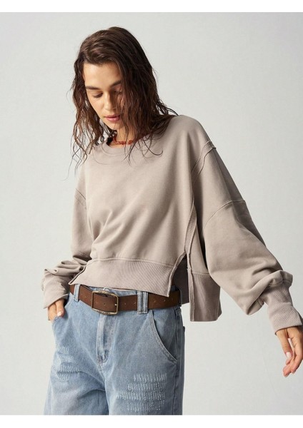 Kadın Boyamalı Gri Yanları Yırtmaç Detay Kısa Sweat fırsatları